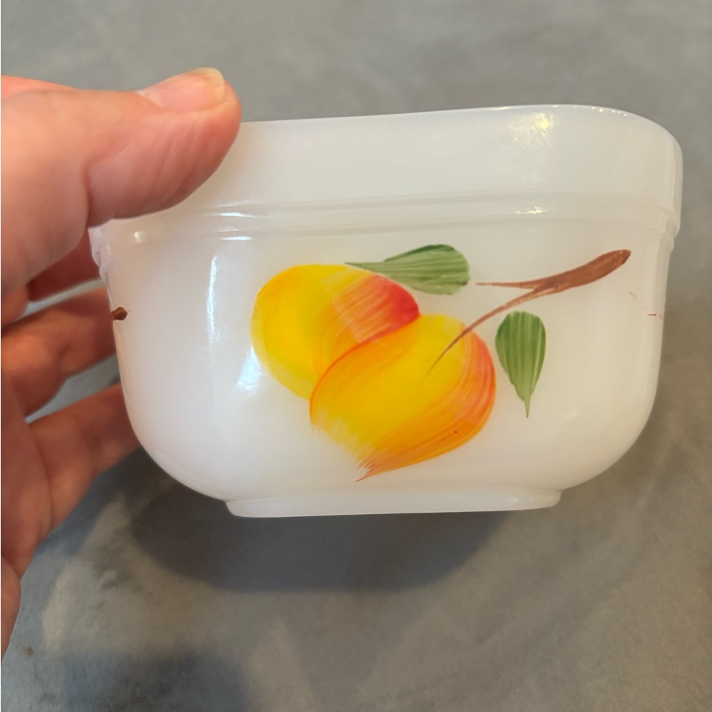 Vintage Fire King Anchor Hocking White Oven Ware Square Dish with Painted Fruits - Picture 3 of 7